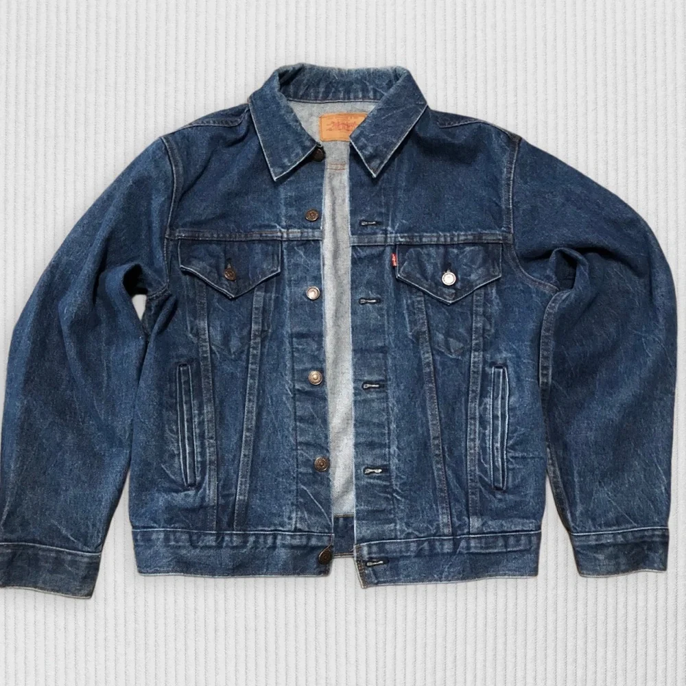 Vintage 90s Levi’s Denim Jacket Size 40 Excellent Condition